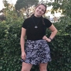 🖤 B&W Vintage Floral Skort 🖤